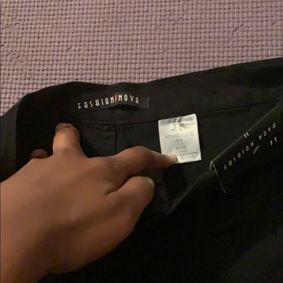 Jeans - Picture 3 of 4